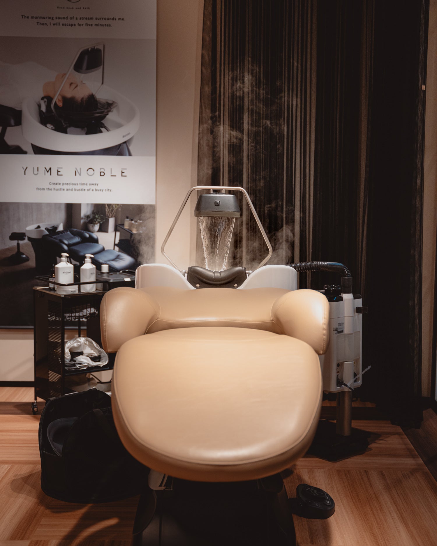 Yume DX Beige vaskestol fra Takara Belmont med roterende stol-rotation til frisørsalon, frisørudstyr